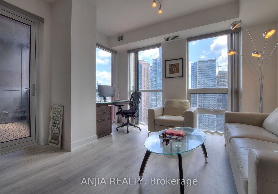 318-richmond-street-toronto-toronto-ontario-c13530242