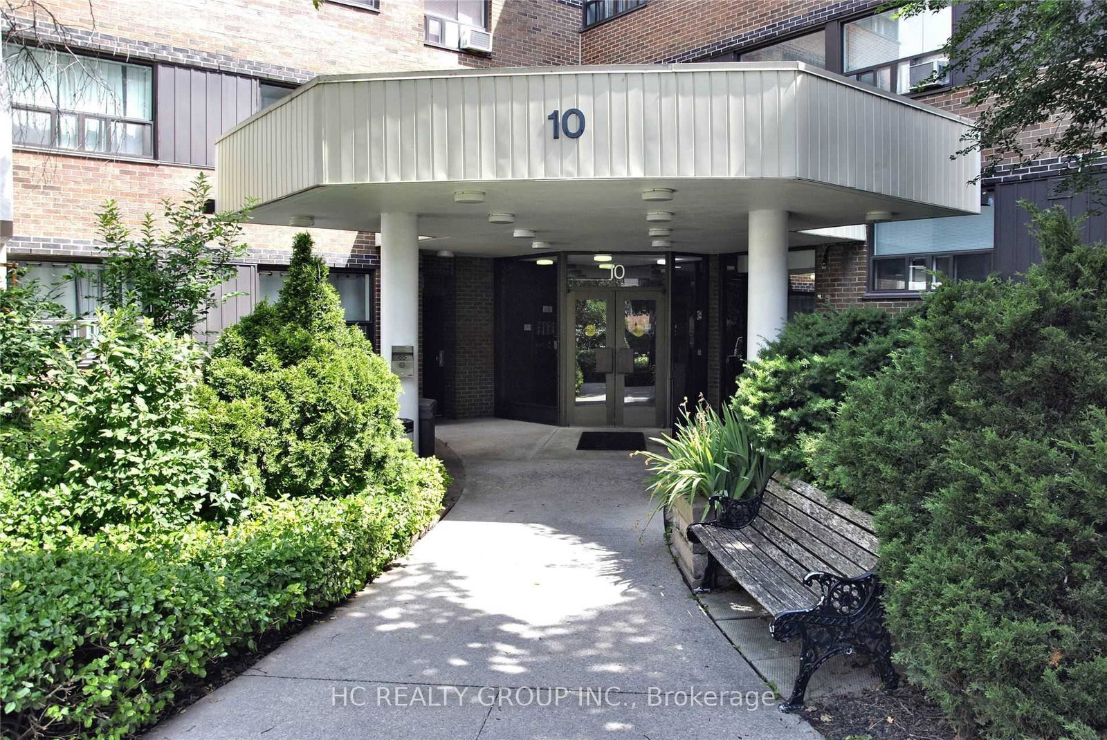 10-sunrise-avenue-toronto-north-york-ontario-c13530580