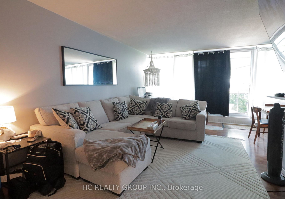 10-sunrise-avenue-toronto-north-york-ontario-c13530580