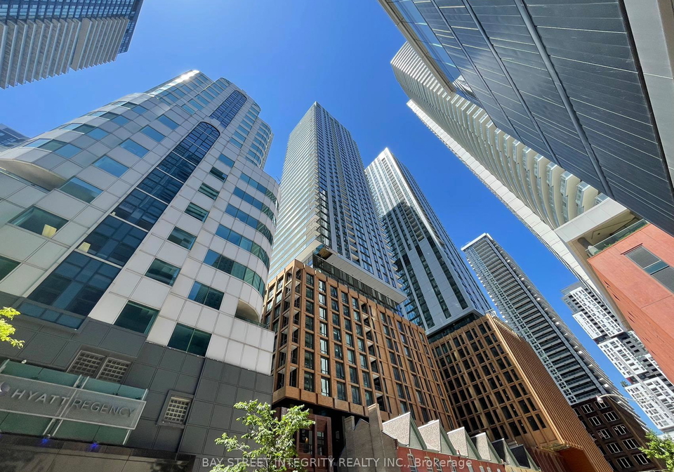 8-widmer-street-toronto-toronto-ontario-c13530752