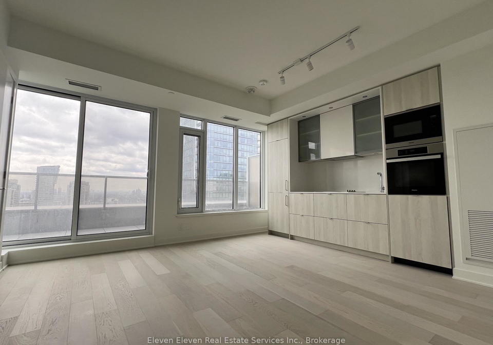 11-yorkville-avenue-toronto-toronto-ontario-c13531050