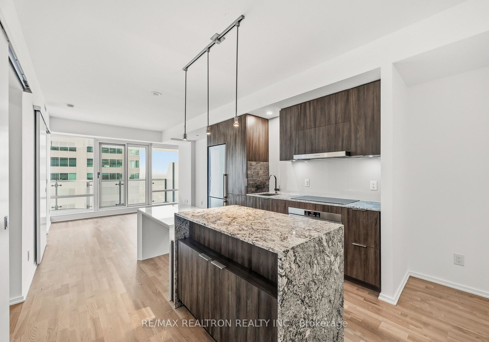 1-bloor-street-e-toronto-toronto-ontario-c13531766