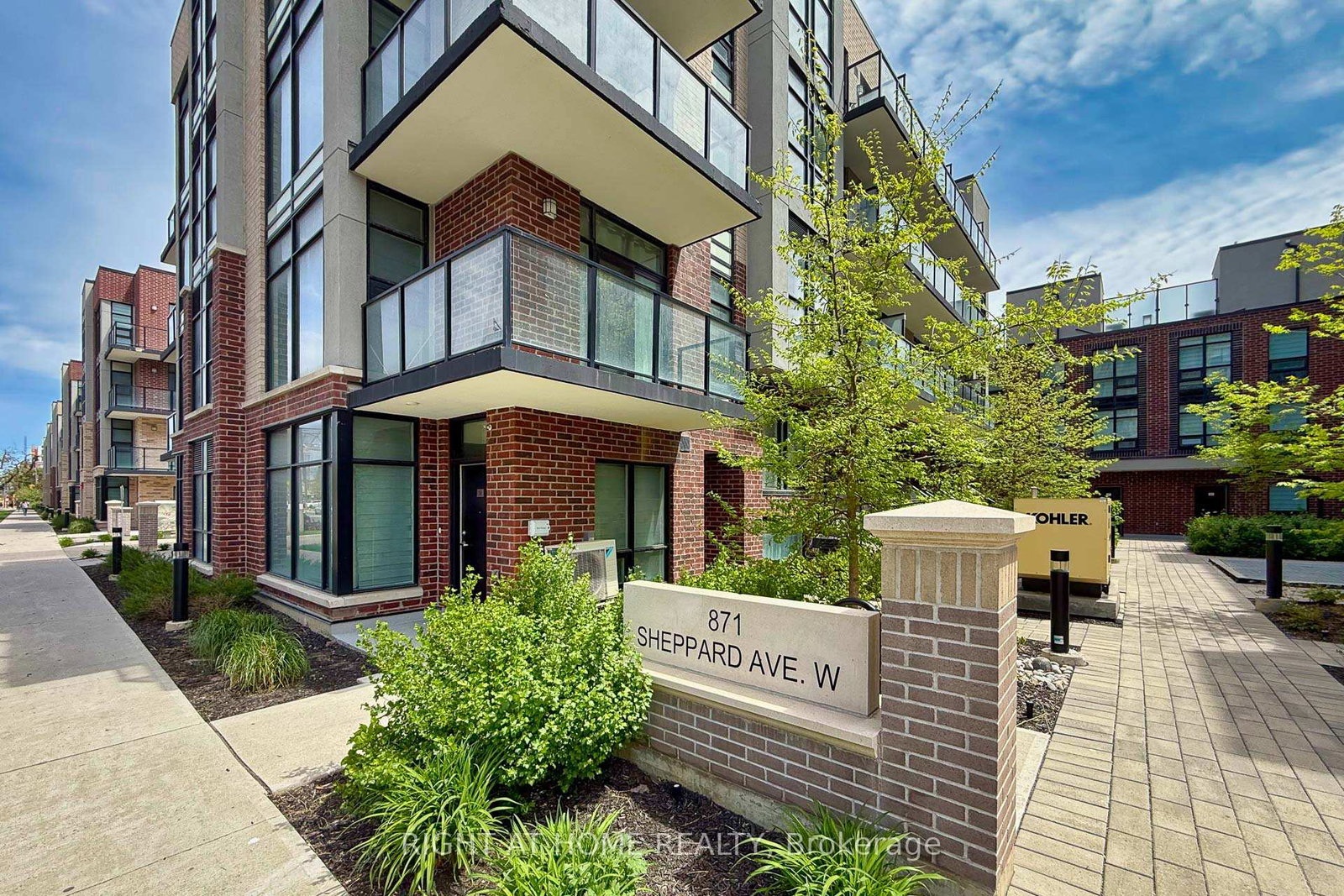 871-sheppard-avenue-w-toronto-toronto-ontario-c13532128