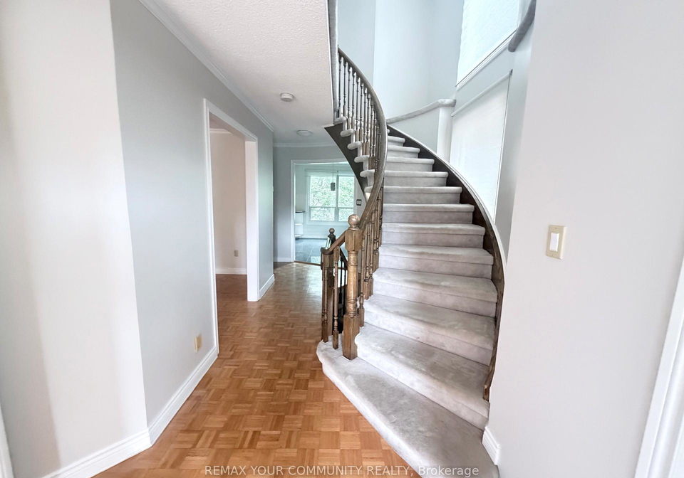 133-stillwater-crescent-toronto-toronto-ontario-c13532348