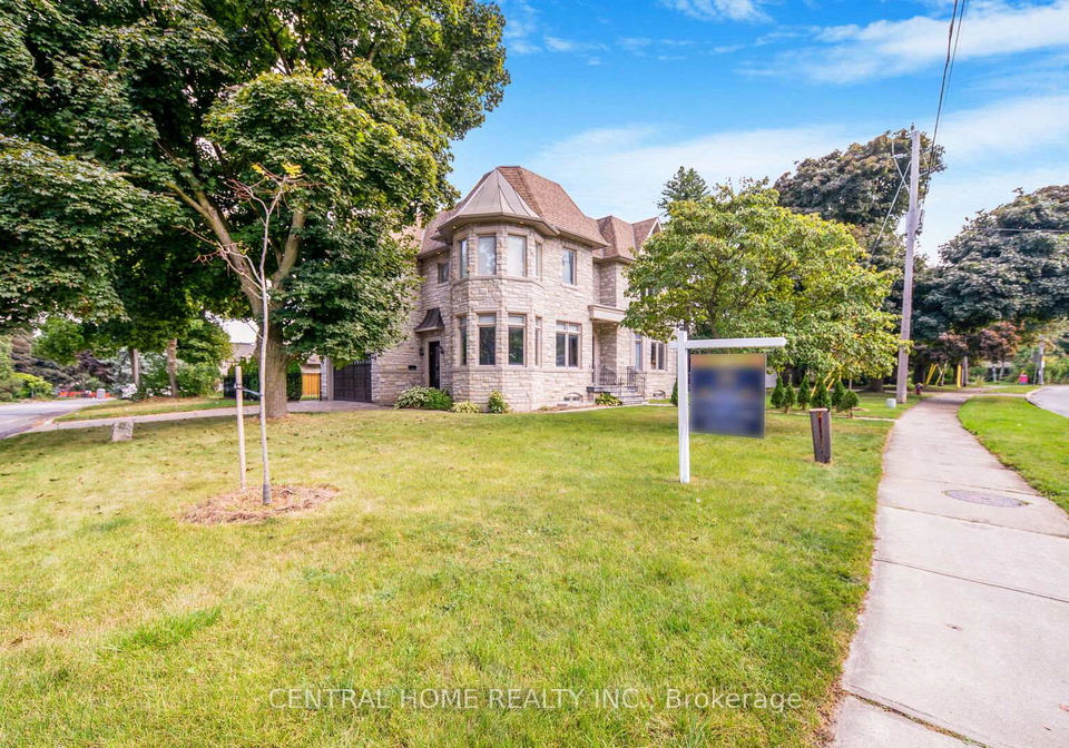 1-tally-lane-toronto-north-york-ontario-c13532704