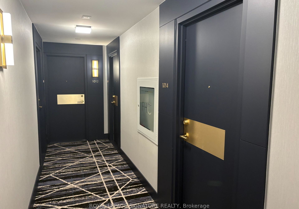 18-yonge-street-toronto-toronto-ontario-c13532740
