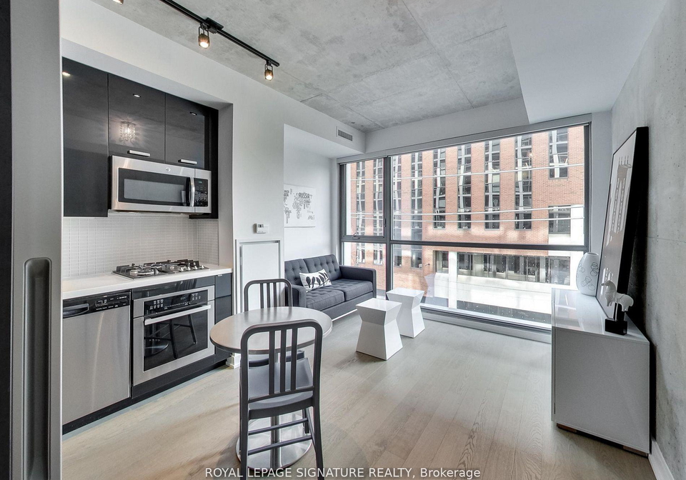 39-brant-street-toronto-toronto-ontario-c13532974