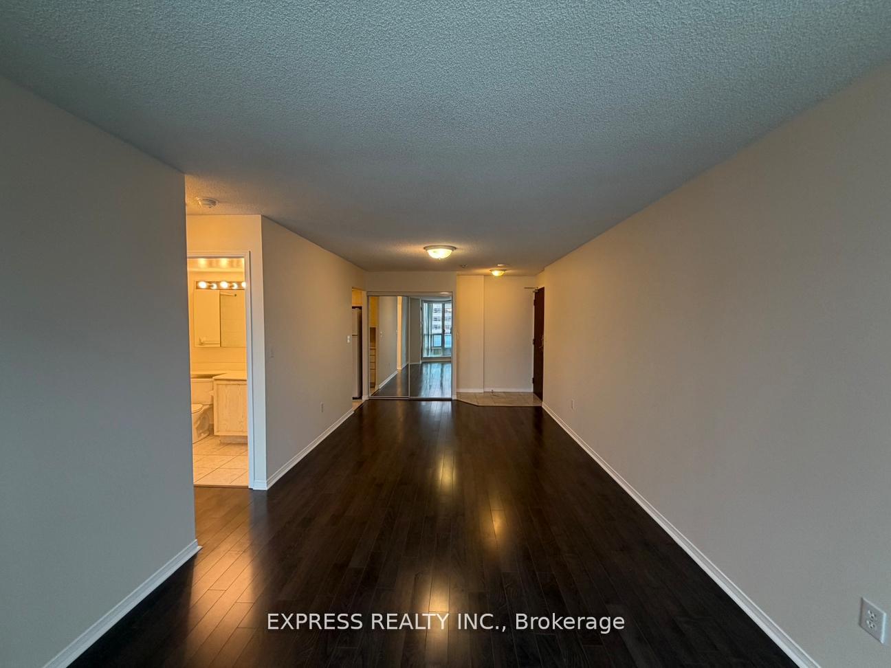 1-pemberton-avenue-toronto-north-york-ontario-c13533186