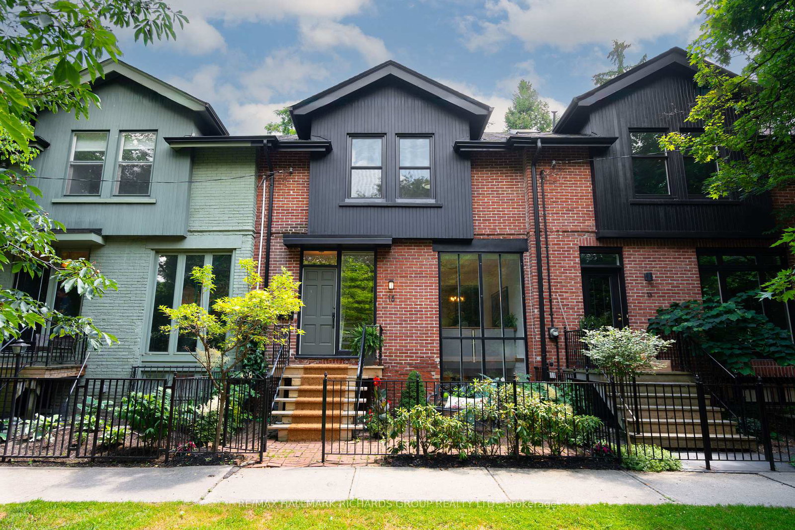 15-hillcrest-park-toronto-toronto-ontario-c13533480