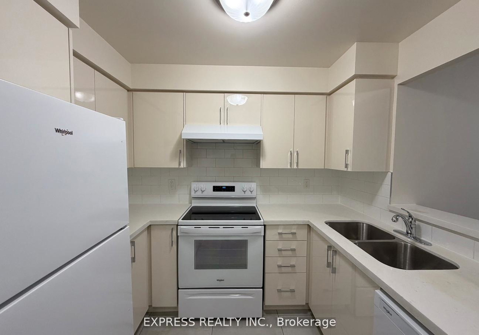 39-pemberton-avenue-toronto-north-york-ontario-c13534042