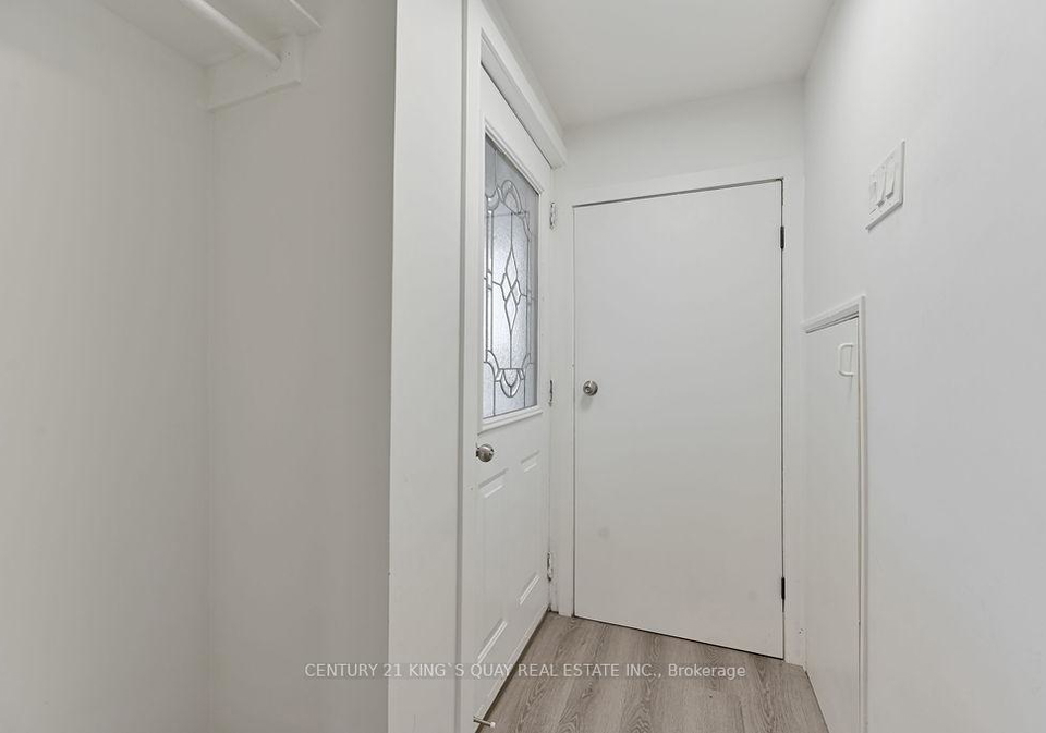 989-old-cummer-avenue-toronto-north-york-ontario-c13534460