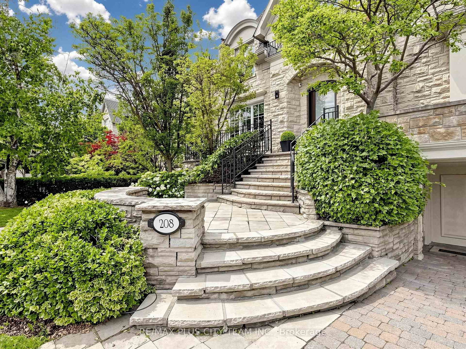208-carmichael-avenue-toronto-toronto-ontario-c13534844