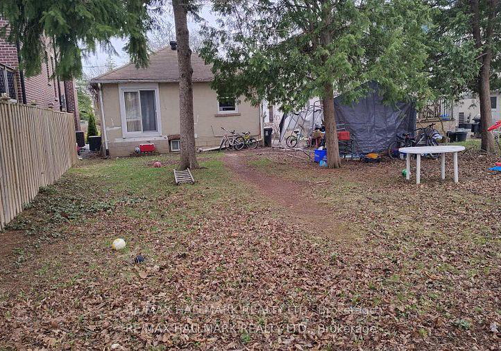 46-madawaska-avenue-toronto-north-york-ontario-c13534864