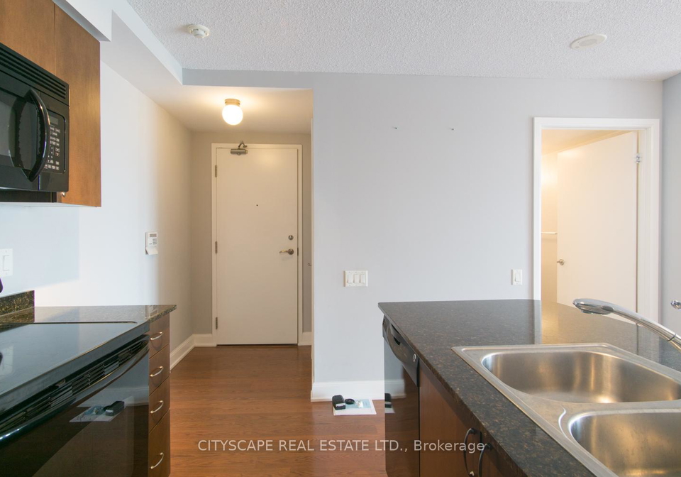 2191-yonge-street-toronto-toronto-ontario-c13535016
