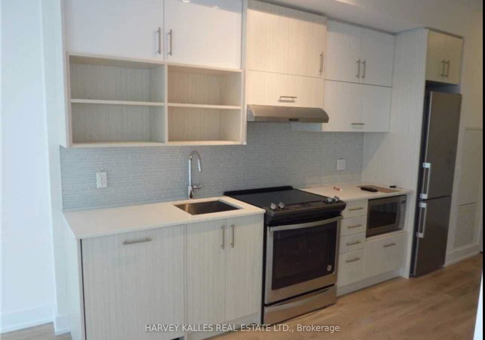 128-fairview-mall-drive-toronto-north-york-ontario-c13535280