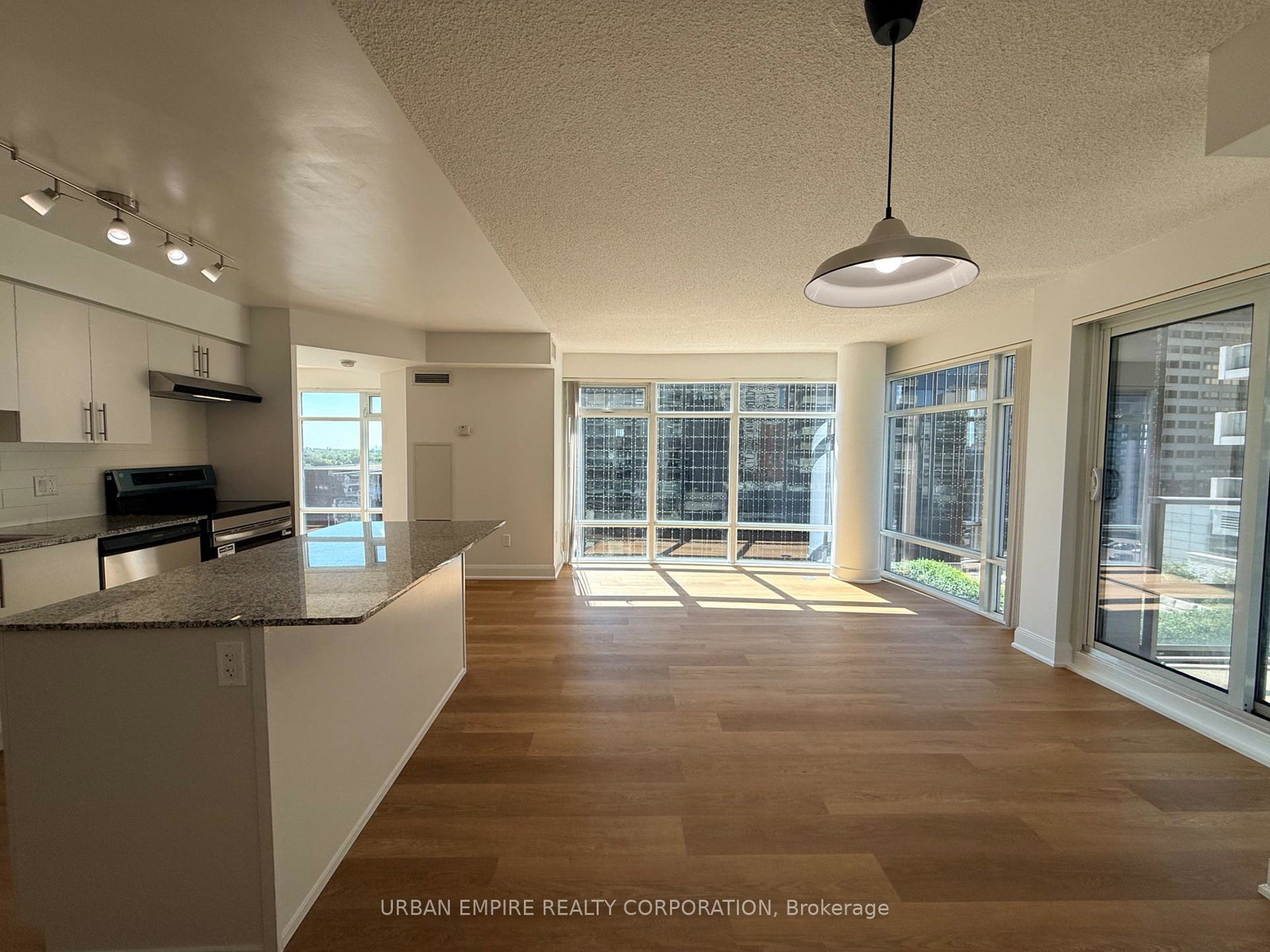 2191-yonge-street-toronto-toronto-ontario-c13535298