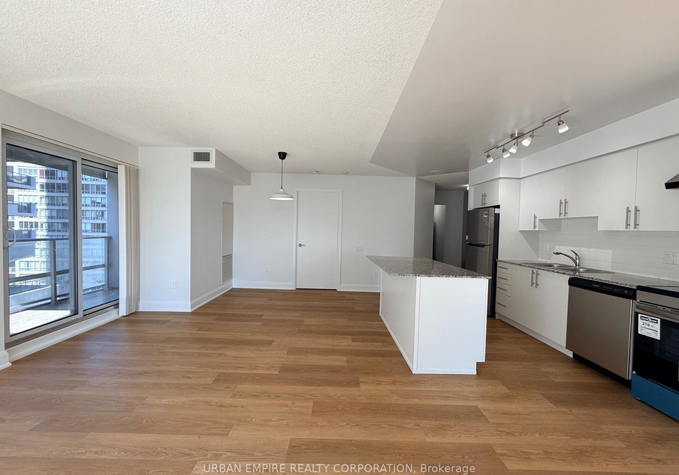 2191-yonge-street-toronto-toronto-ontario-c13535298