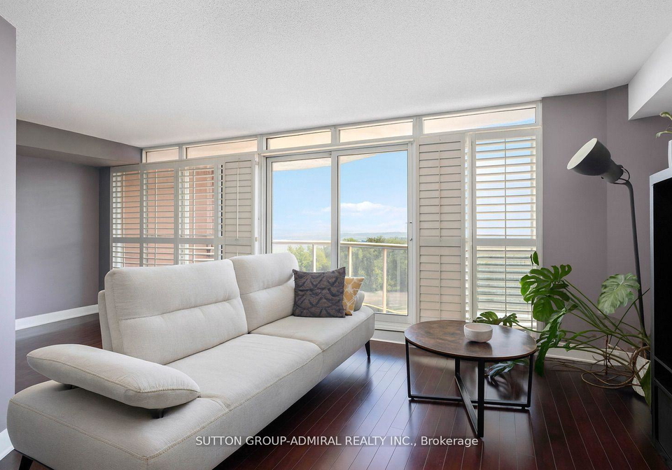 550-queens-quay-w-toronto-toronto-ontario-c13535334