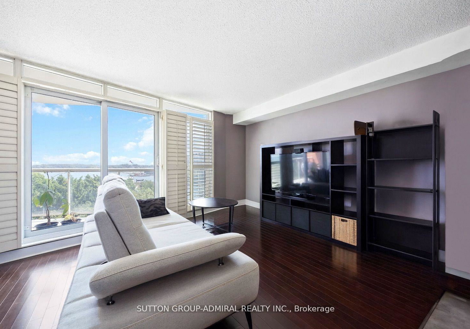 550-queens-quay-w-toronto-toronto-ontario-c13535334