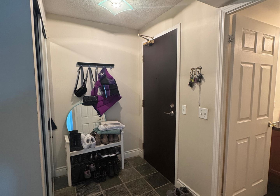 30-grand-trunk-crescent-toronto-toronto-ontario-c13535426