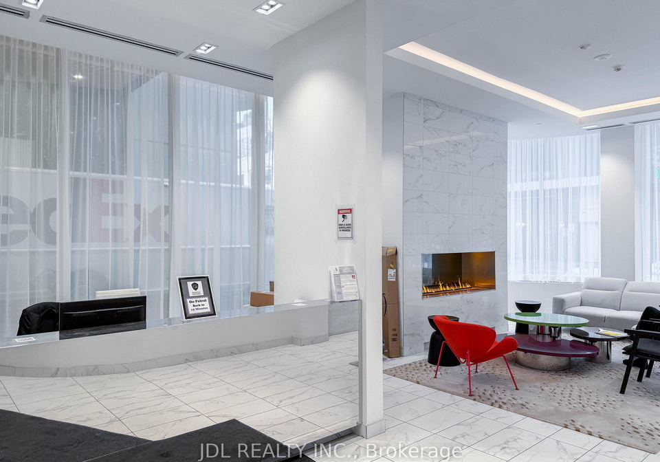 238-simcoe-street-toronto-toronto-ontario-c13535720