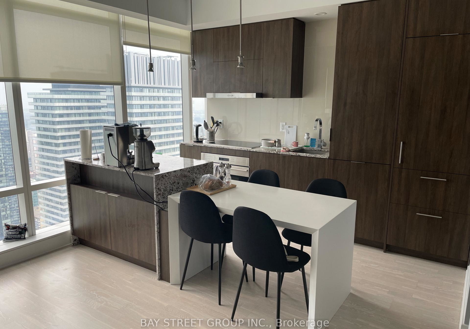 1-bloor-street-e-toronto-toronto-ontario-c13535862