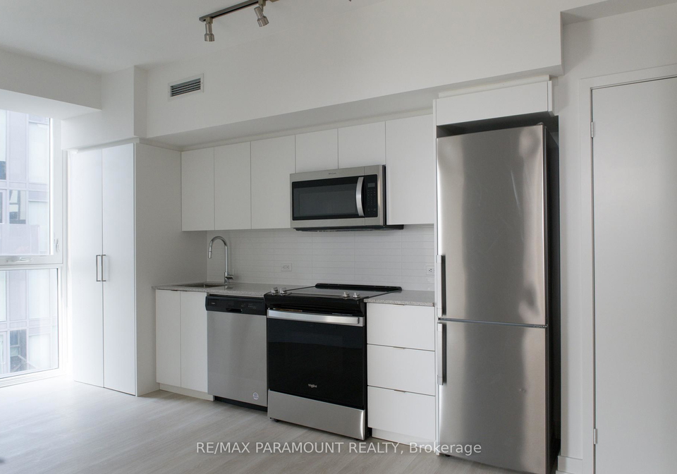 30-tretti-way-toronto-toronto-ontario-c13535936
