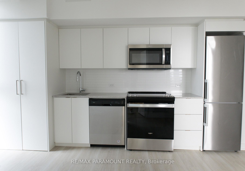 30-tretti-way-toronto-toronto-ontario-c13535936