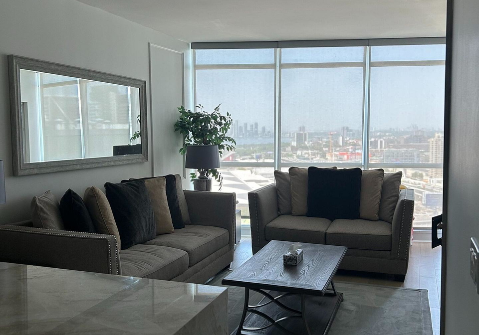 219-fort-york-boulevard-toronto-toronto-ontario-c13536174