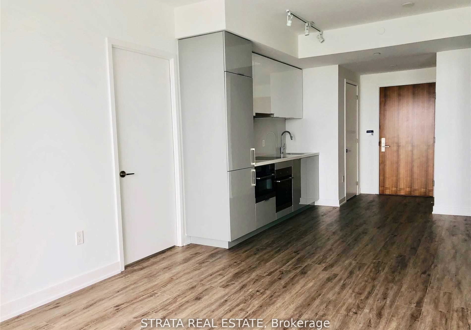 15-queens-quay-toronto-toronto-ontario-c13536264