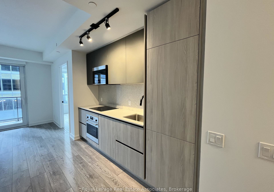 108-peter-street-toronto-toronto-ontario-c13536332