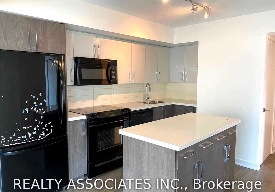126-simcoe-street-toronto-toronto-ontario-c13536508