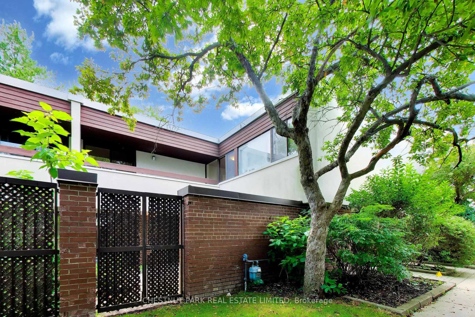 396-woodsworth-road-toronto-north-york-ontario-c13536650