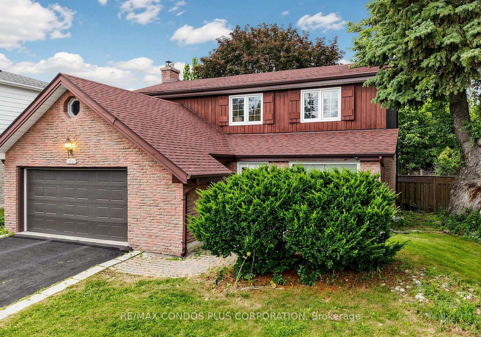 22-denlow-boulevard-toronto-north-york-ontario-c13537016