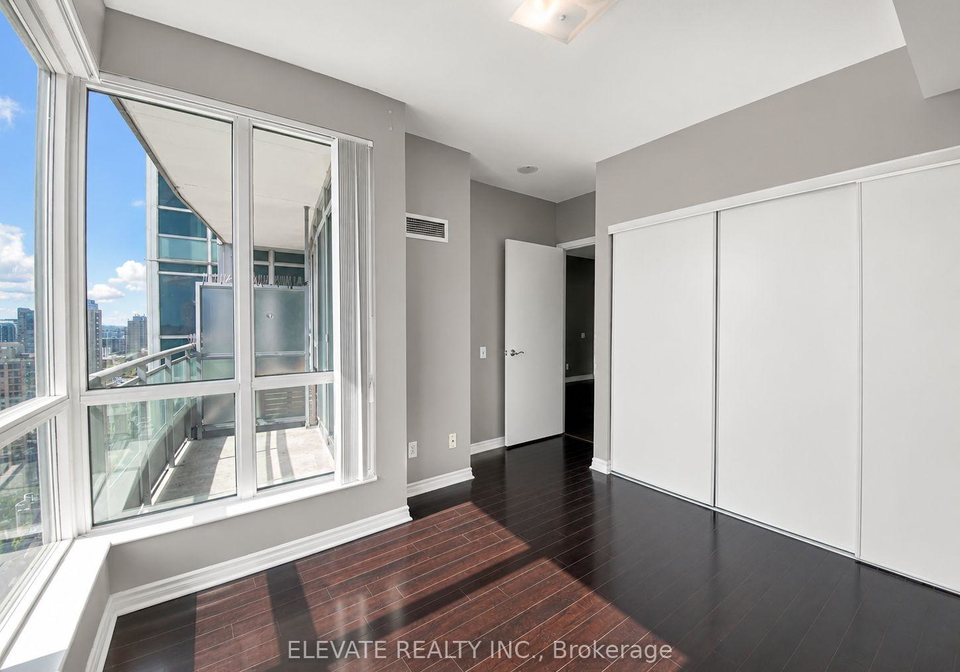 60-byng-avenue-toronto-north-york-ontario-c13537092