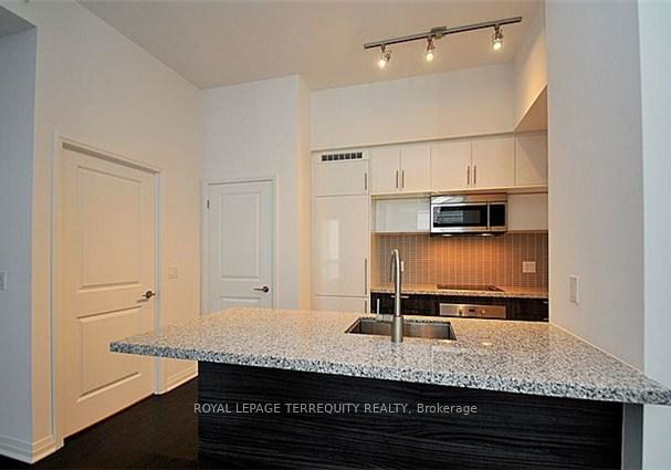 8-mercer-street-toronto-toronto-ontario-c13537216