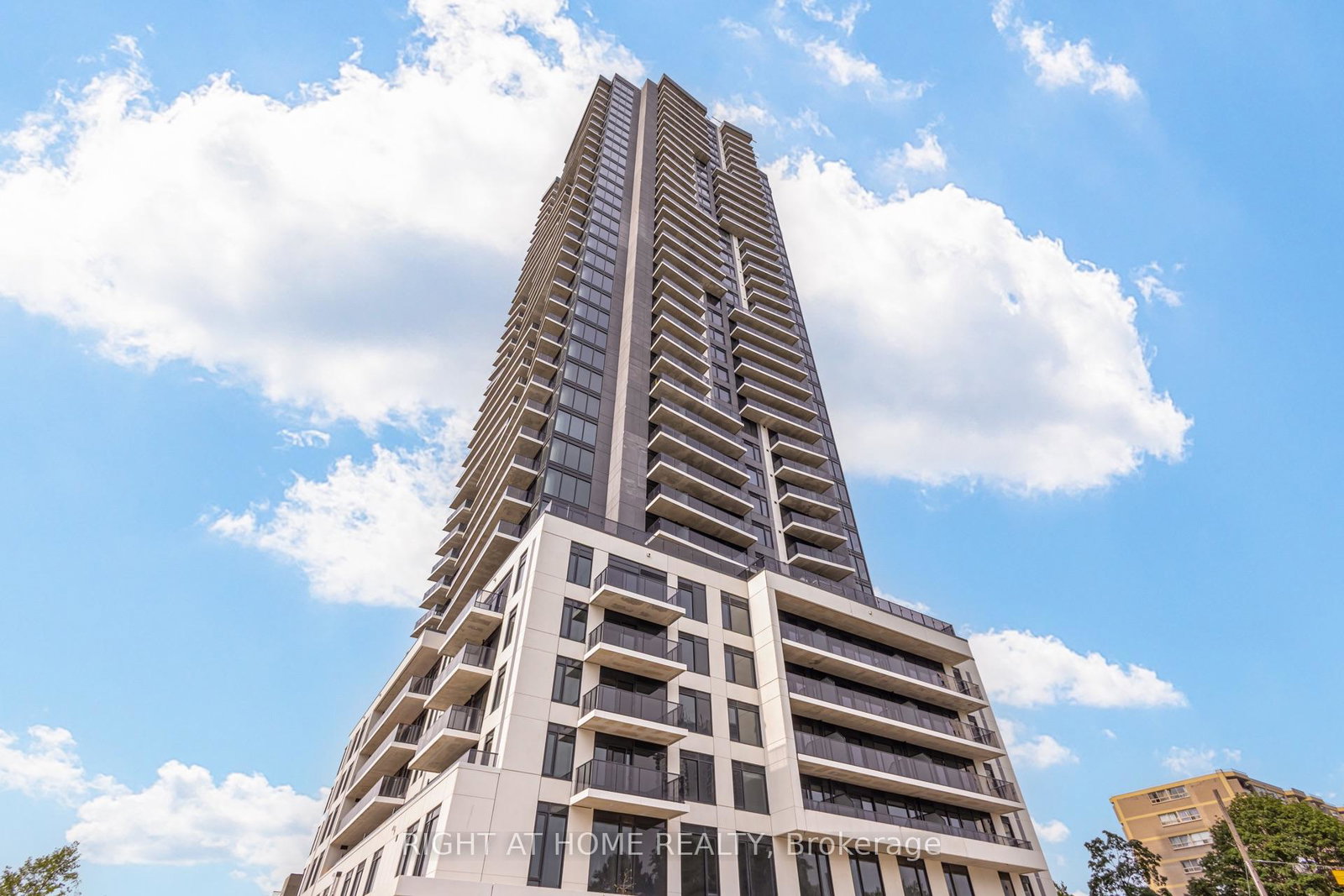 15-david-salomon-drive-toronto-east-york-ontario-c13537262