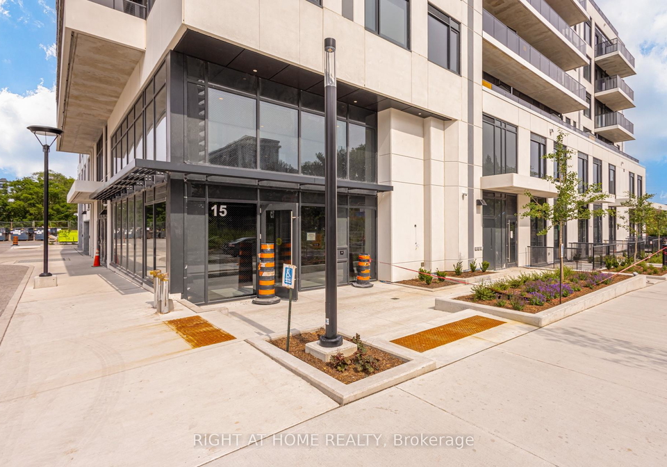 15-david-salomon-drive-toronto-east-york-ontario-c13537262