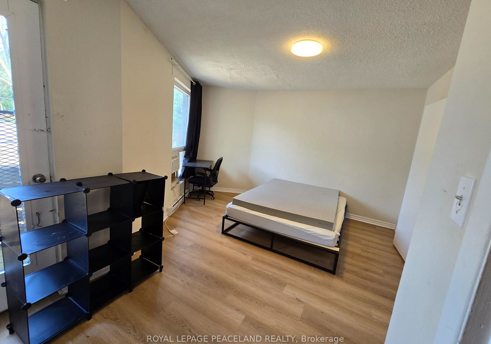 558-spadina-crescent-toronto-toronto-ontario-c13537398