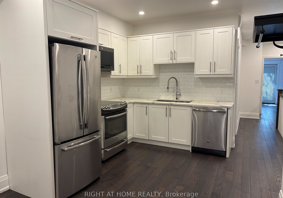186-mutual-street-toronto-toronto-ontario-c13537496