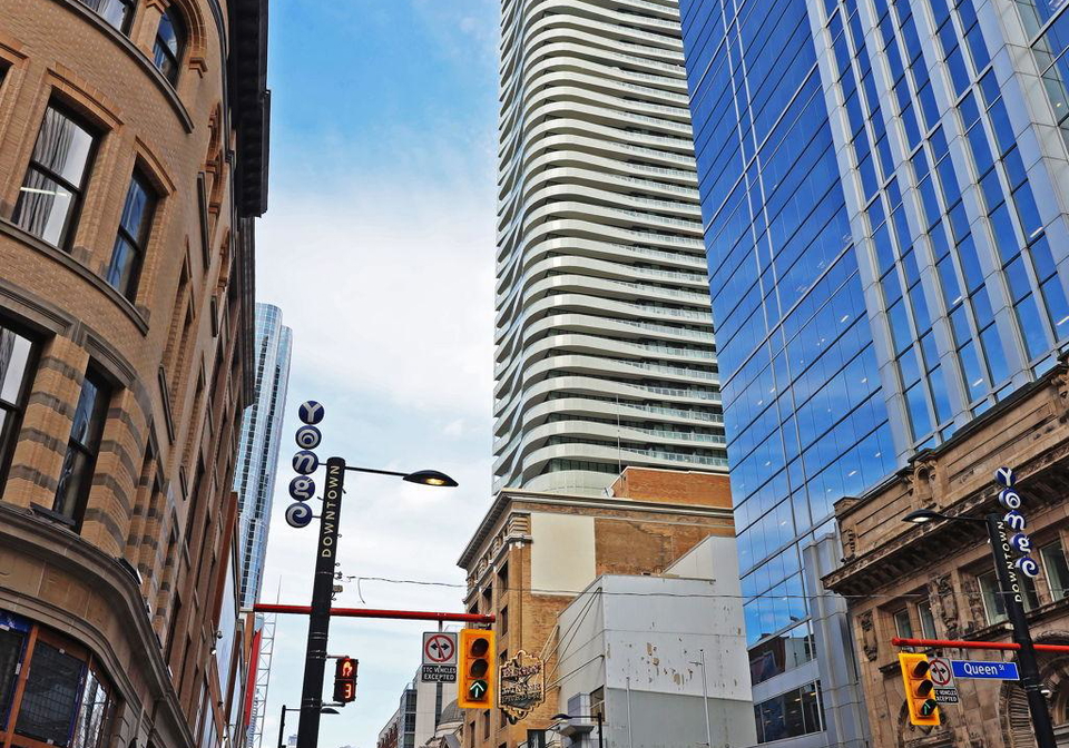 197-yonge-street-toronto-toronto-ontario-c13537752