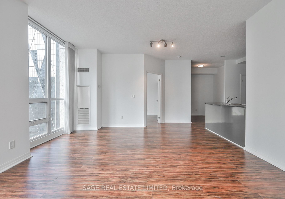 16-yonge-street-toronto-toronto-ontario-c13537804