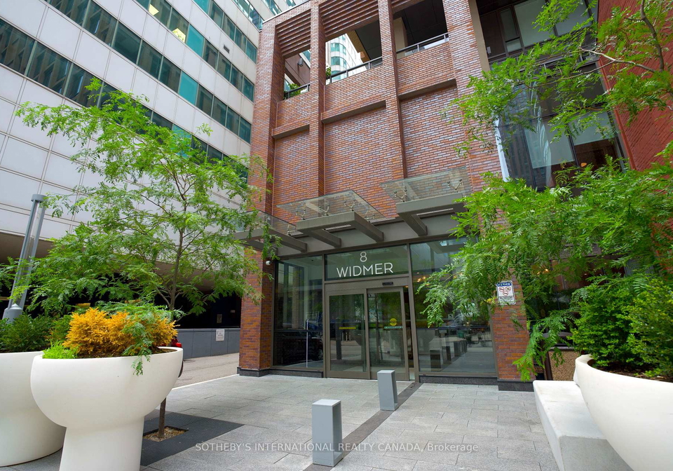 8-widmer-street-toronto-toronto-ontario-c13537878