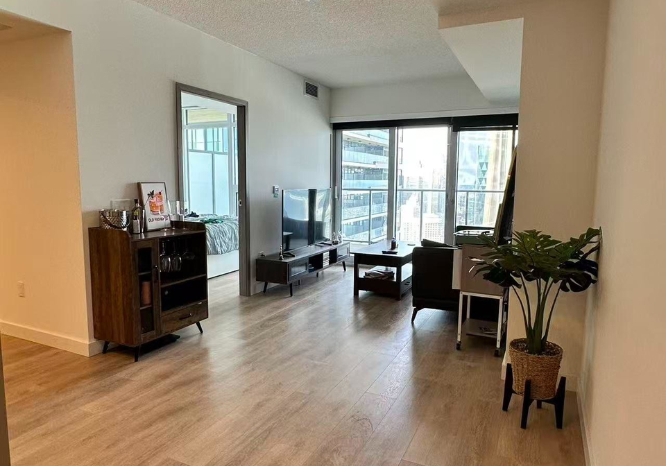 3-concord-cityplace-way-toronto-toronto-ontario-c13537882