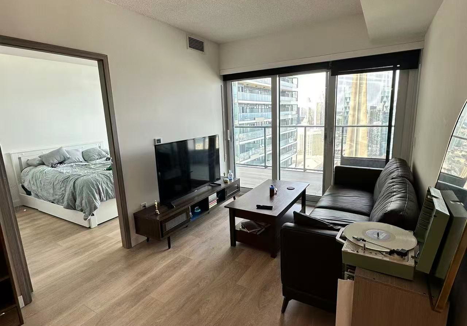 3-concord-cityplace-way-toronto-toronto-ontario-c13537882