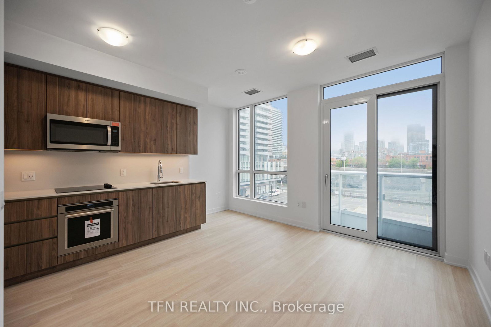 15-richardson-street-toronto-toronto-ontario-c13537908