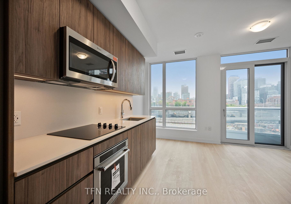 15-richardson-street-toronto-toronto-ontario-c13537908