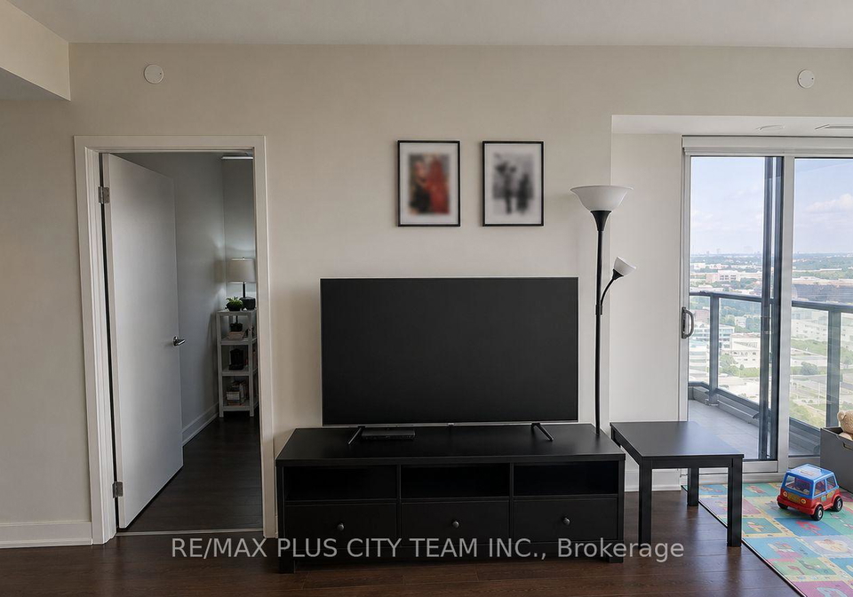 2-sonic-way-toronto-east-york-ontario-c13538314
