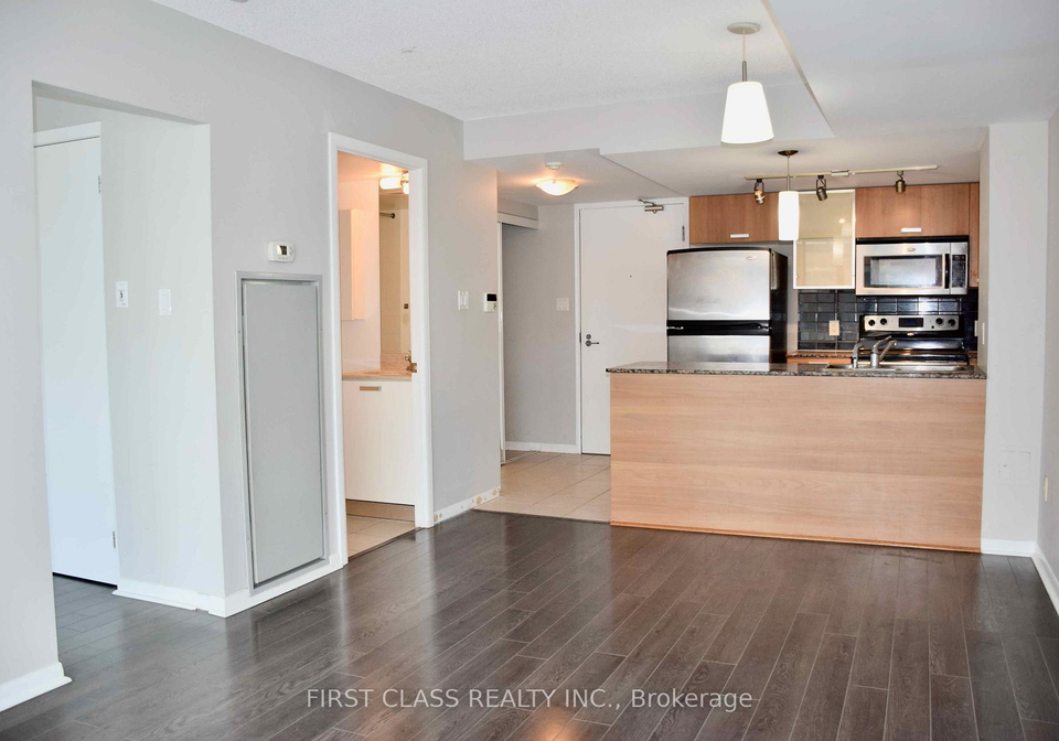 37-grosvenor-street-toronto-toronto-ontario-c13538412
