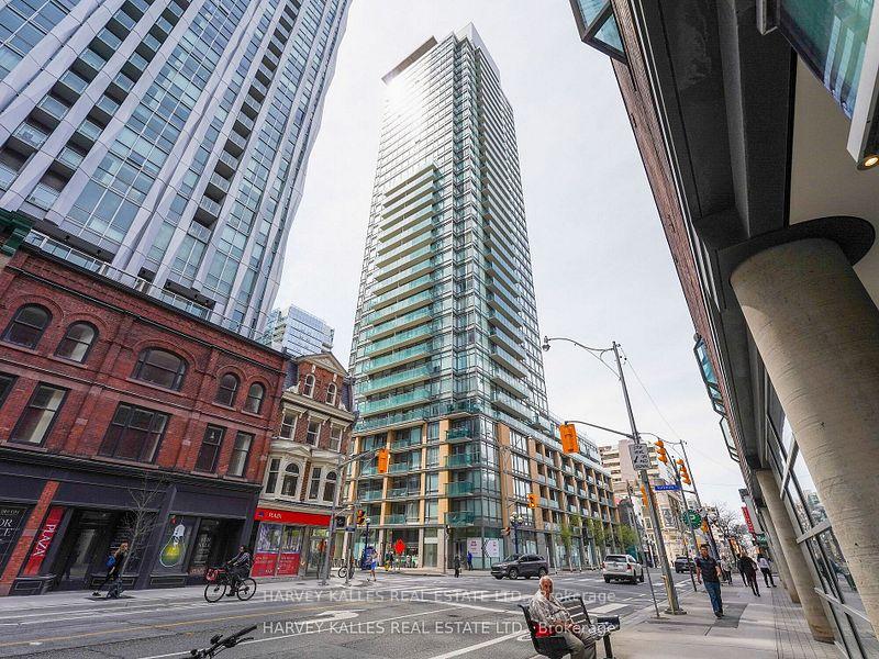 18-yorkville-avenue-toronto-toronto-ontario-c13538582